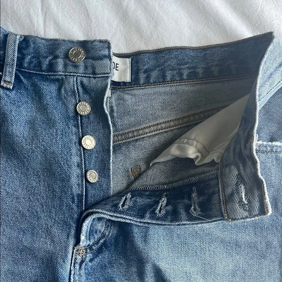 Agolde Blue Classic Denim Jeans with Vintage Appeal - Picture 3 of 4